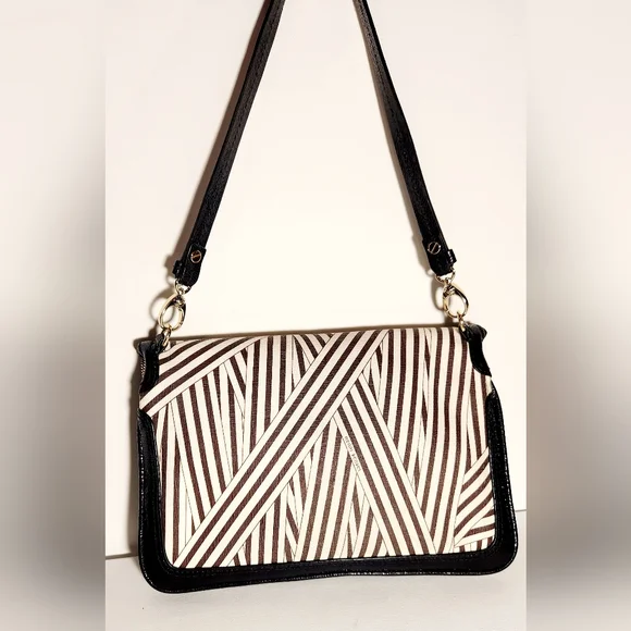 Henri bendel disturbed debutante shoulder bag - Picture 2 of 6